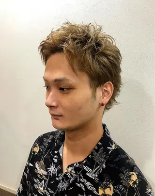 ミディアム カラー メンズ 銀座マツナガ新宿野村ビル店所属・メンズカット 佐藤優菜のヘアスタイル