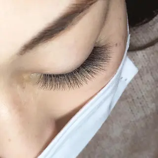 マツエク・マツパ ＳＨＡＲＥ所属・正箱 真紗美の眉毛・アイブロウイメージ