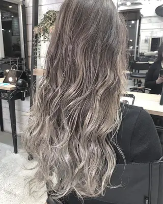 ロング カラー ヘアアレンジ ブリーチダブルカラー ハイライト/山本喜熙のヘアスタイル