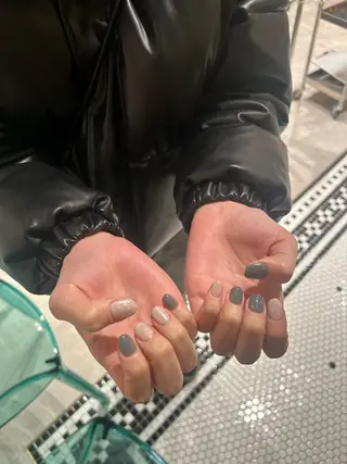 ネイル 艶カラー レイヤーカット　ゆめのヘアスタイル