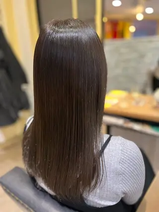 セミロング カラー ワタイショウタ 髪質改善✨眉毛サロンのヘアスタイル