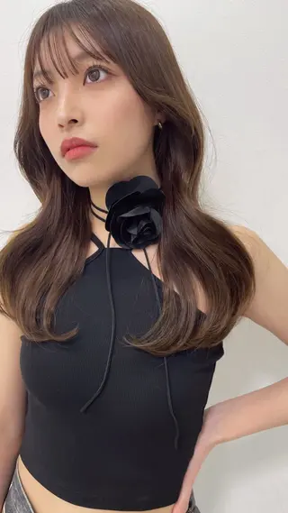 セミロング i.＋sapporo所属・🩶韓国ヘア🩶 くびれ❤︎顔まわりのヘアスタイル