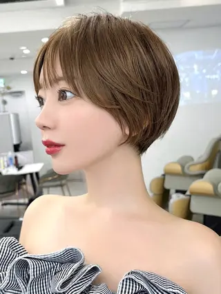 ショート ショートヘア くすみカラー、大場猛のヘアスタイル