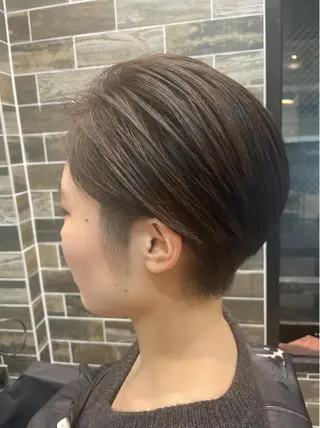 ショート ブリーチなし透明感 タケザワミキのヘアスタイル
