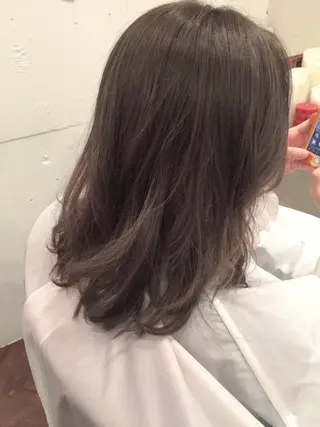ミディアム カラー いしだ みさきのヘアスタイル