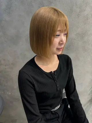 ショート カラー ヘアアレンジ ボブ/透明感ベージュ 🫧クルミ🌟のヘアスタイル