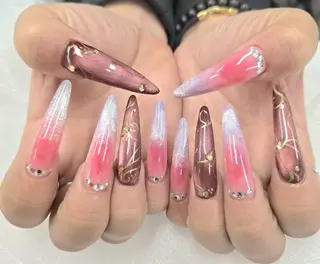 ネイル 河野ちえ (雑誌掲載サロン)のネイルデザイン