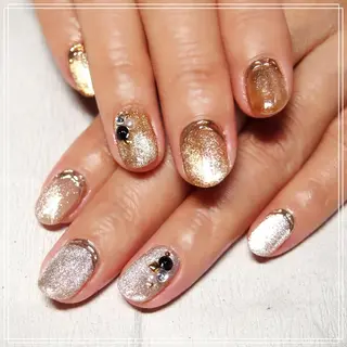 ネイル 山田 麻衣のネイルデザイン