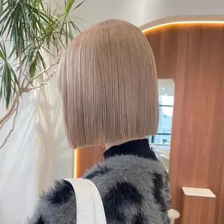 ショート カラー 渋谷／タッセルボブ ／顔周り/加邊凌也のヘアスタイル