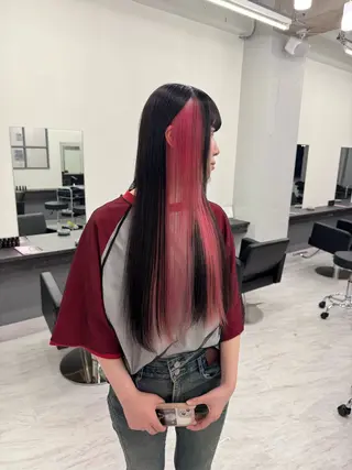 ロング レイヤー・ブリーチ kiyotoshiのヘアスタイル