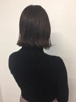 ショート カラー 色白に見える暗髪 梅田・増田のヘアスタイル