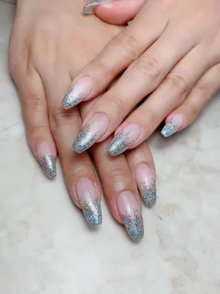 ネイル 𝐑𝐞𝐯𝐢𝐨 ___堺市西区のマツエク・マツパデザイン