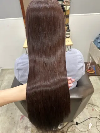 ミディアム miloc MOMOKAのヘアスタイル