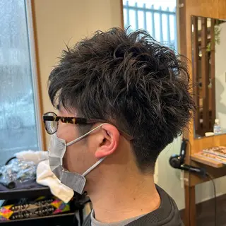 ショート パーマ メンズ 栞美容室所属・三浦 健太郎のヘアスタイル