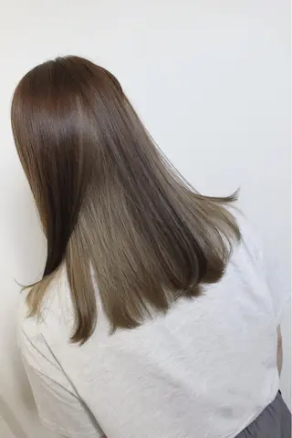 セミロング カラー 土居 正季のヘアスタイル