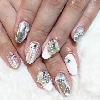 ネイル 東 千夏のネイルデザイン