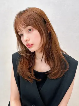 セミロング カラー パーマ 🫧小顔×似合わせ× 透明感カラー🫧のヘアスタイル