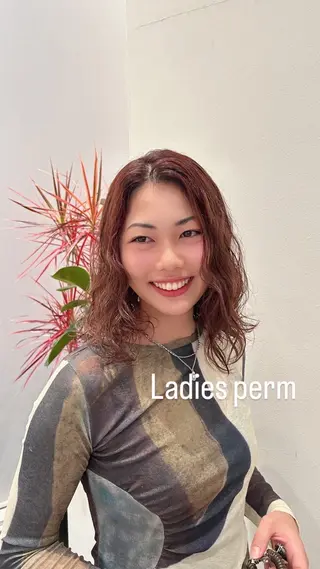 セミロング k-twoあべのキューズモール店所属・k-two☁あべの/ 艶感カラー/Touaのヘアスタイル