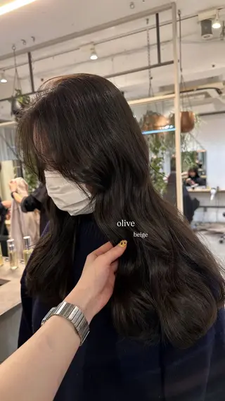 ロング カラー Lomalia Rukaのヘアスタイル