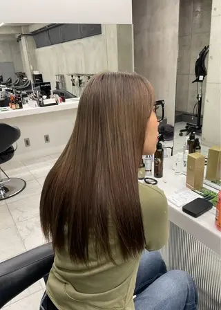 ロング 🎨白髪染め/ マニキュア/近藤怜那のヘアスタイル