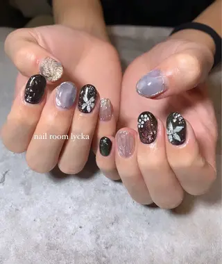 ネイル ﾈｲﾙﾙｰﾑﾘｯｶ 𝐦𝐚𝐲𝐮のネイルデザイン