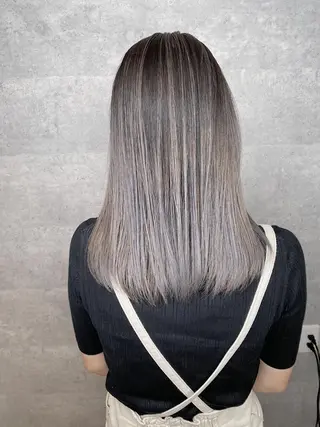 カラー ミディアム _WHITE 天王寺のヘアスタイル