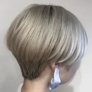 ショート 💗艶カラー💗 CECILのヘアスタイル