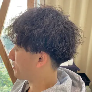 ショート パーマ メンズ ナツハラ サトシのヘアスタイル