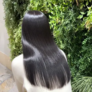 ロング RAISE by_WHITEのヘアスタイル