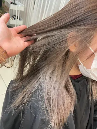 セミロング カラー ハイトーン/暖色/ 眉/メイク/Rinaのヘアスタイル