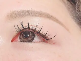 マツエク・マツパ 久保 純那の眉毛・アイブロウイメージ