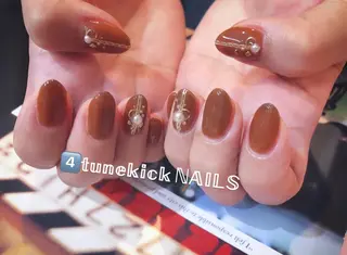 ネイル 4tunekick NAILS(フォーチュンキックネイルズ)所属・光森 淳子のネイルデザイン