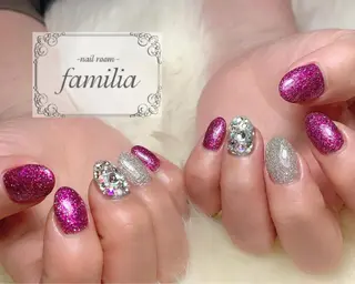 ネイル -nailroom- familiaのネイルデザイン