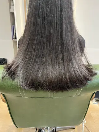 ロング 小鴨 美佳のヘアスタイル