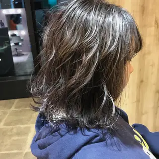 ミディアム 所渉/韓国レイヤー /ウルフカットのヘアスタイル