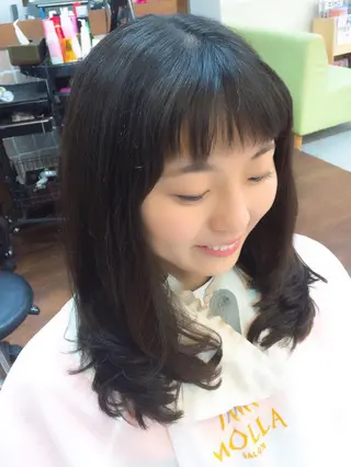 ミディアム 大野 まゆのヘアスタイル