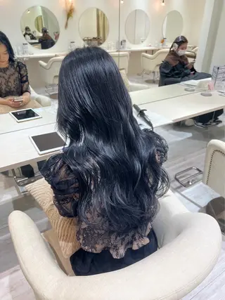 ロング FERIA かりんのヘアスタイル