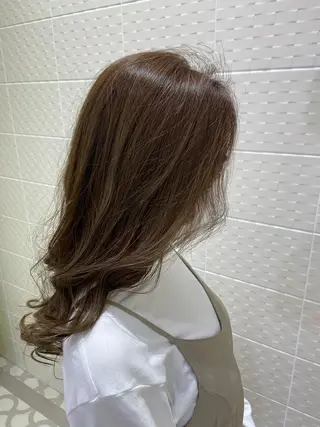 セミロング 日置美容室所属・石井 佑飛のヘアスタイル