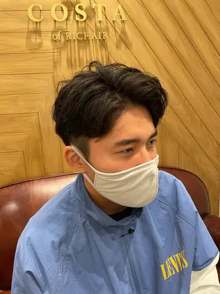 ショート メンズ 鈴村 大介のヘアスタイル