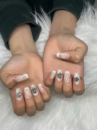 ネイル オーロラ所属・YUI nailのネイルデザイン