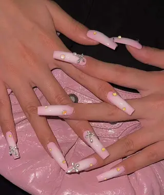 ネイル Oomiya 服部のネイルデザイン