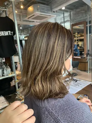 セミロング カラー 安原 亜弥🕊🕊のマツエク・マツパデザイン