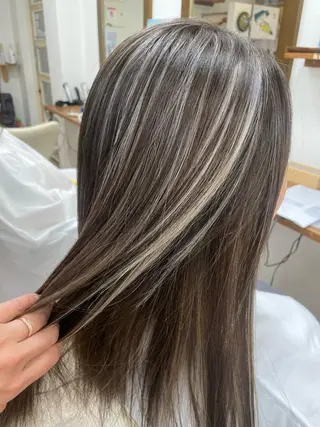 セミロング LOPEZ LAB所属・🦁LOPEZLAB /RUNA🌙のヘアスタイル