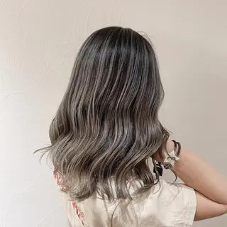 セミロング カラー ハイライト／髪質改善 裕樹のヘアスタイル