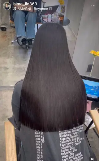 ロング miloc himekaのヘアスタイル