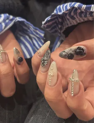 ネイル emure. .のネイルデザイン