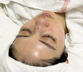 女性専門お顔剃り sunraineのエステ・リラクイメージ