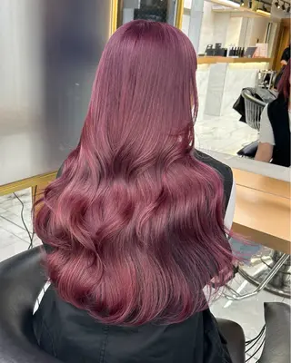 ロング カラー Miyu's所属・𝑨𝑲𝑶 🍒/ ピンクカラーのヘアスタイル
