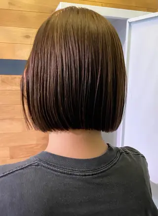 ショート カラー 田中 あやなのヘアスタイル