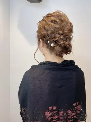 セミロング ヘアアレンジ ヘアアレンジ にいた　かづしげのヘアスタイル